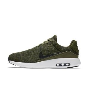 Men Nike Air Max Modern Flyknit size 9.5, 10
